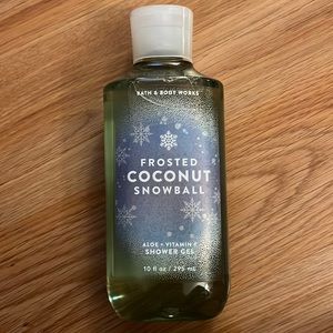 Frosted coconut snowball (aloe & vitamin e) shower gel